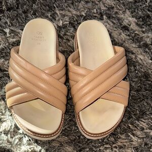 Oasis Society Beige Women's Sandals